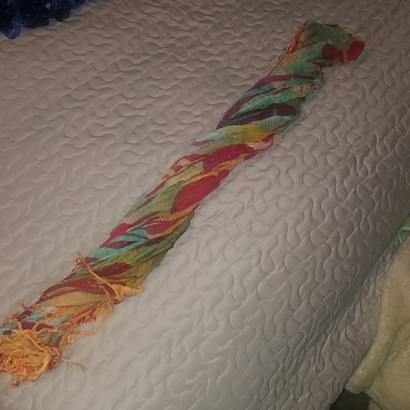 Scarf - Picture 4 of 4